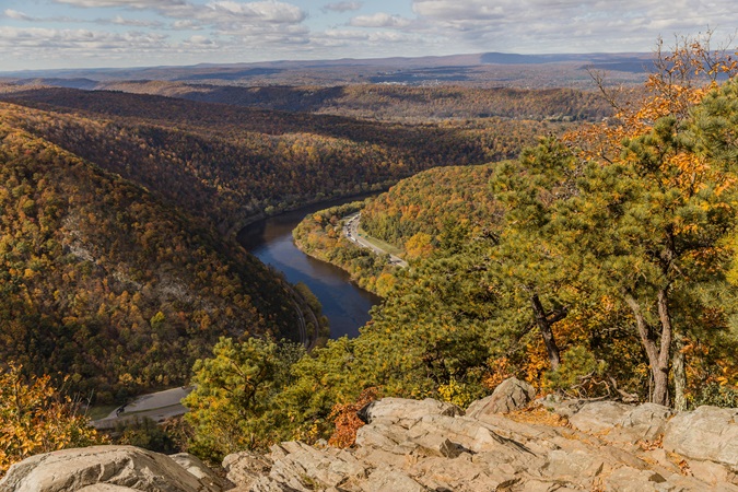 Il Delaware Water Gap, un'area di straordinaria bellezza naturale del New Jersey dove fare escursioni, pescare e persino arrampicare.