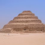 Avrete modo di vedere anche luoghi meno conosciuti, come la piramide a gradini di Saqqara