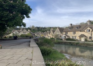 Gloucester – Cirencester – Castle Combe (92 Km, 2h).jpg