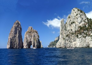 Tour In Barca Dell'isola Di Capri.jpg