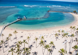 Oahu – Waikiki Beach.jpg