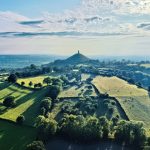 Glastonbury - Foto di niklas-weiss by Unsplash