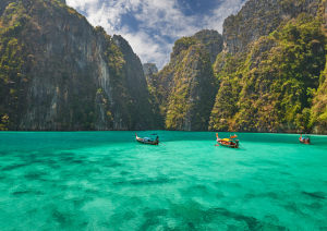 Krabi (traghetto) - Phi Phi Don.jpg